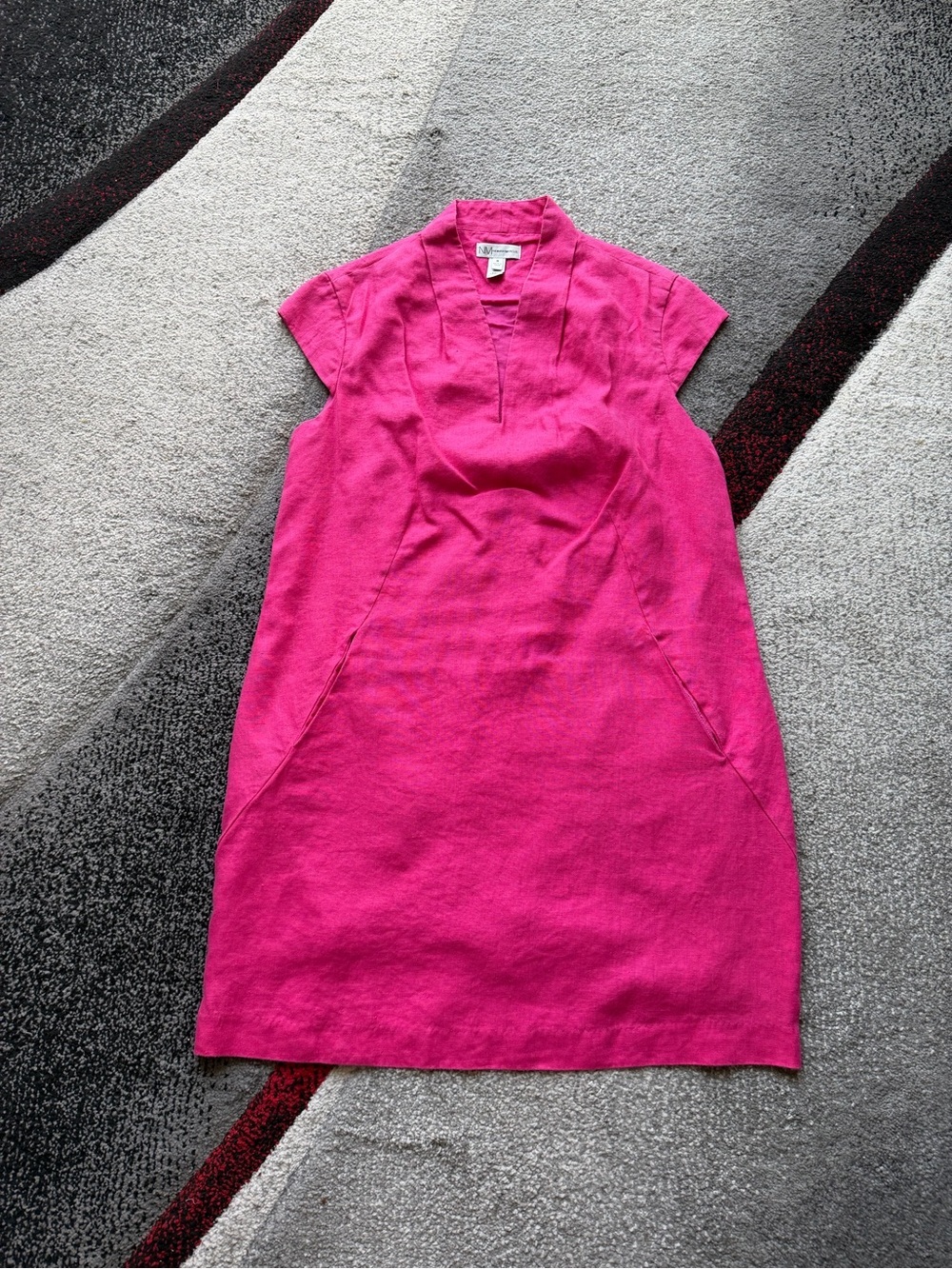 Neiman Marcus Hot Pink Line Cap Sleeve Sheath Dress